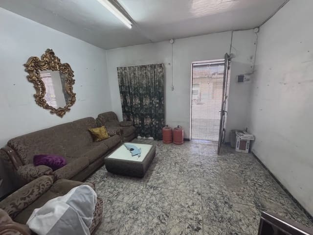 4 sypialnia Dom blizniak na sprzedaż w Villena z garażem - 95 000 € (Ref: 9823584)