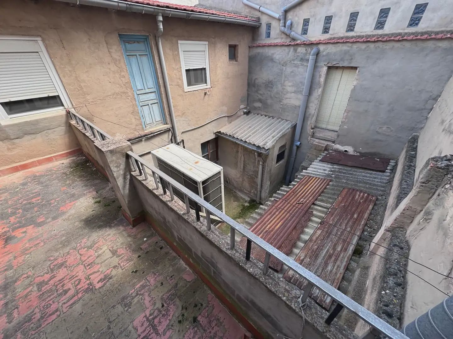 4 sypialnia Dom blizniak na sprzedaż w Villena z garażem - 95 000 € (Ref: 9823584)