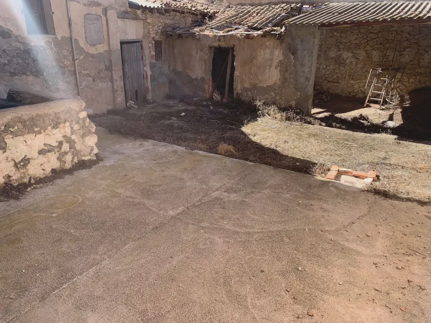 5 Zimmer Doppelhaus zu verkaufen in Villena mit Garage - 199.000 € (Ref: 9838386)