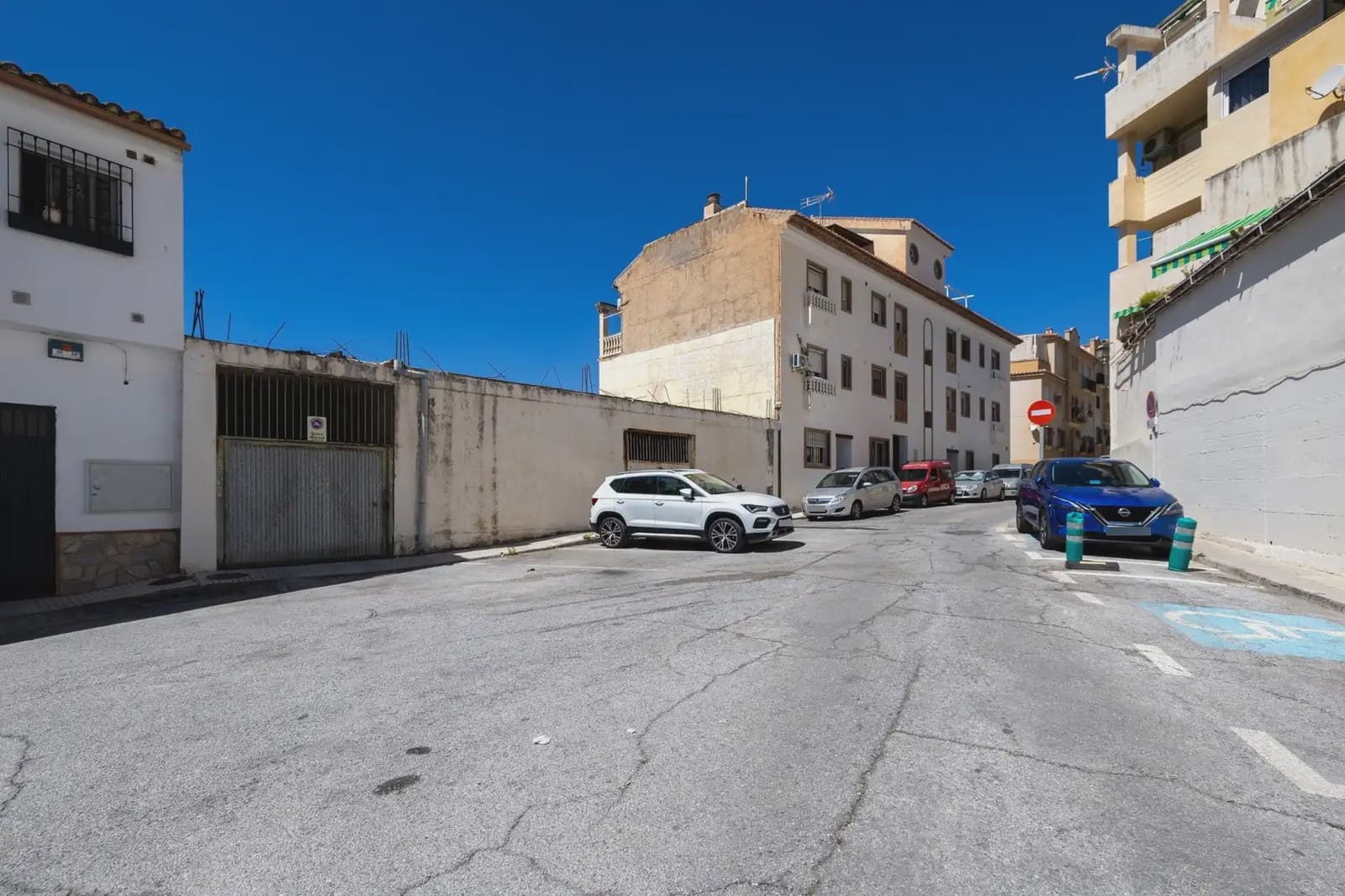 Erhverv til salg i Cenes de la Vega - € 250.000 (Ref: 9836863)