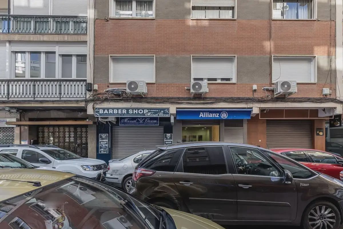 Office for sale in Granada city - € 189,000 (Ref: 9836864)