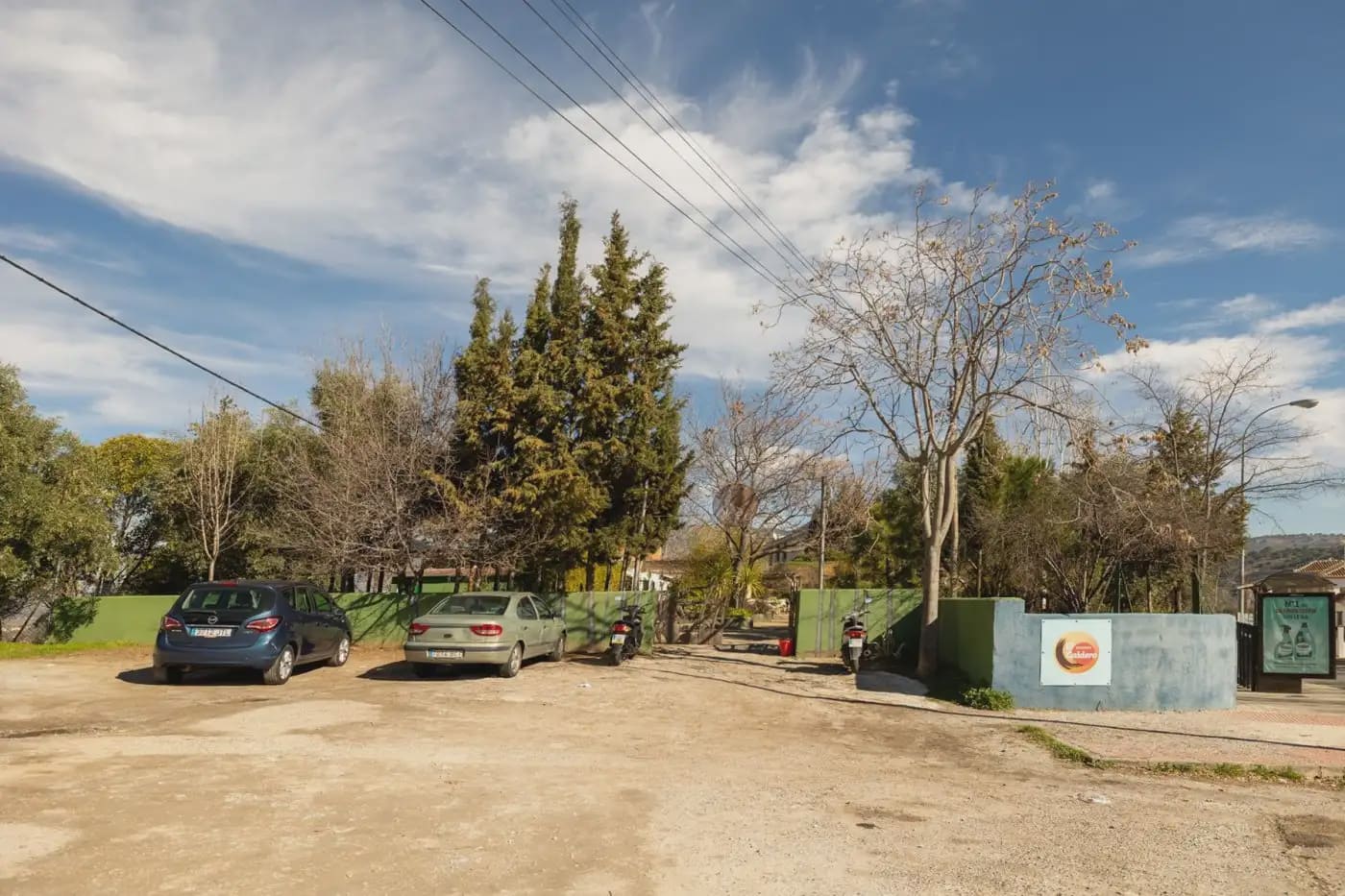 Finca/Herregård til salgs i Granada by - € 300 000 (Ref: 9836866)