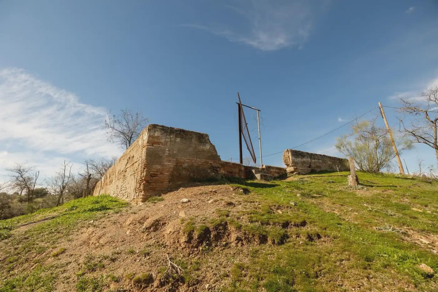 Finca/Herregård til salgs i Granada by - € 300 000 (Ref: 9836866)