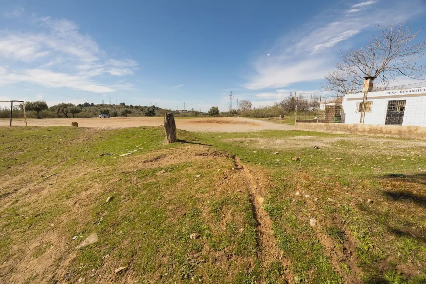 Finca/Herregård til salgs i Granada by - € 300 000 (Ref: 9836866)