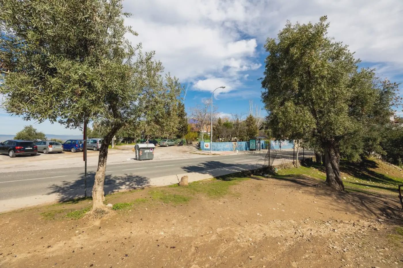Finca/Herregård til salgs i Granada by - € 300 000 (Ref: 9836866)