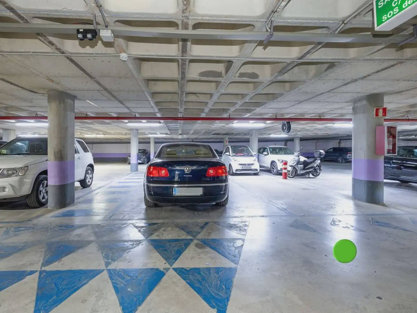 Garage for sale in Granada city - € 40,000 (Ref: 9836868)