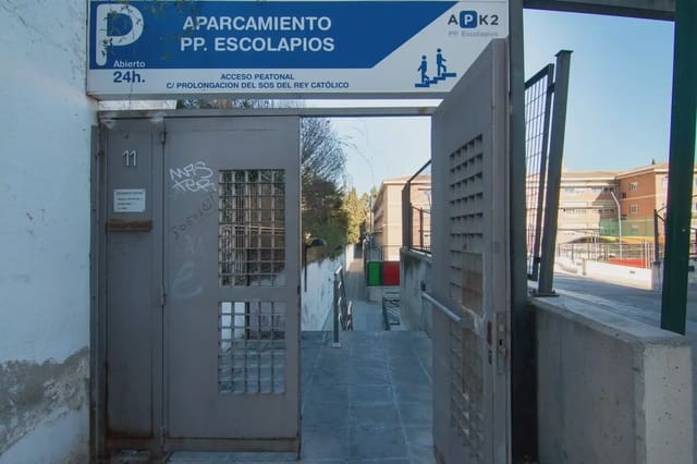 Garage for sale in Cervantes, Granada city - € 40,000 (Ref: 9836868)