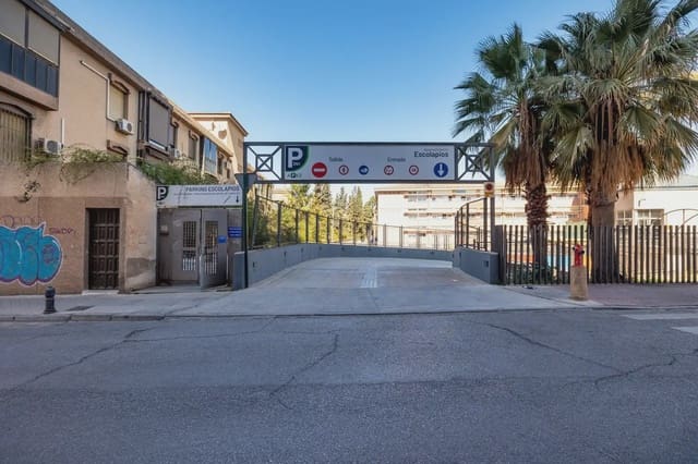 Garage for sale in Cervantes, Granada city - € 40,000 (Ref: 9836868)