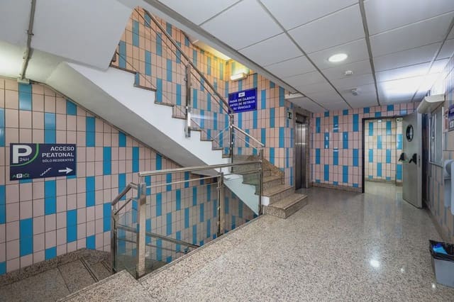 Garage for sale in Cervantes, Granada city - € 40,000 (Ref: 9836868)