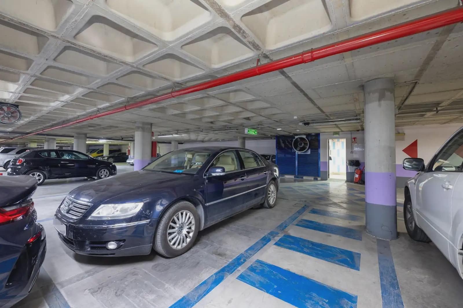 Garage for sale in Granada city - € 40,000 (Ref: 9836868)