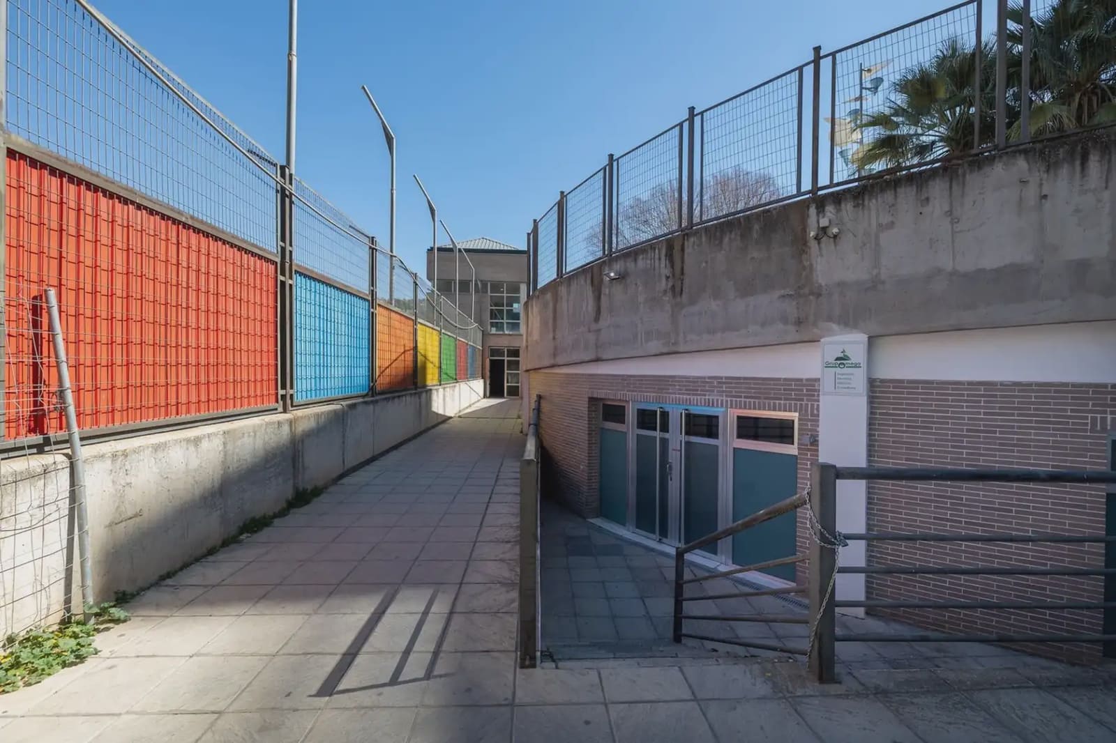 Garage for sale in Granada city - € 40,000 (Ref: 9836868)