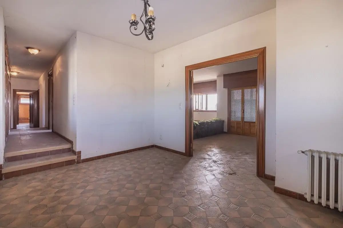 Finca/Herregård til salgs i Santa Fe med svømmebasseng garasje - € 695 000 (Ref: 9836869)