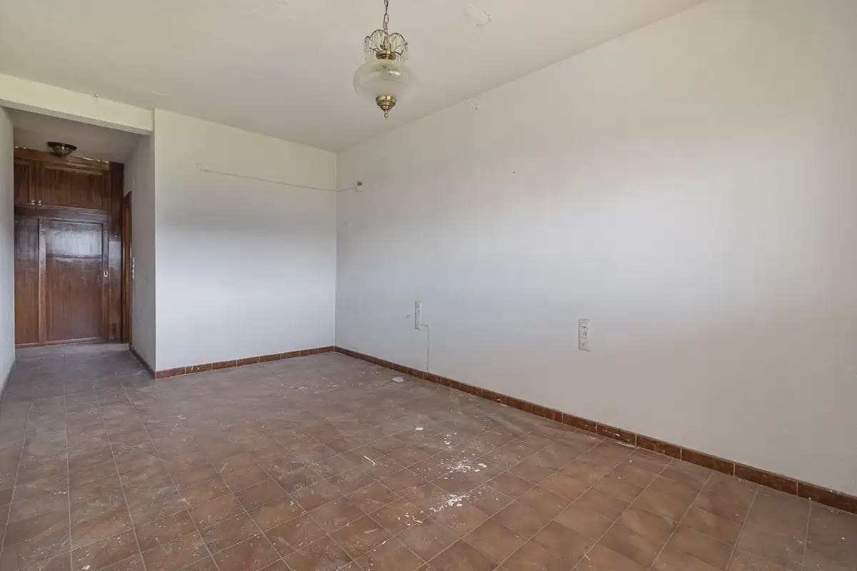 Finca/Herregård til salgs i Santa Fe med svømmebasseng garasje - € 695 000 (Ref: 9836869)