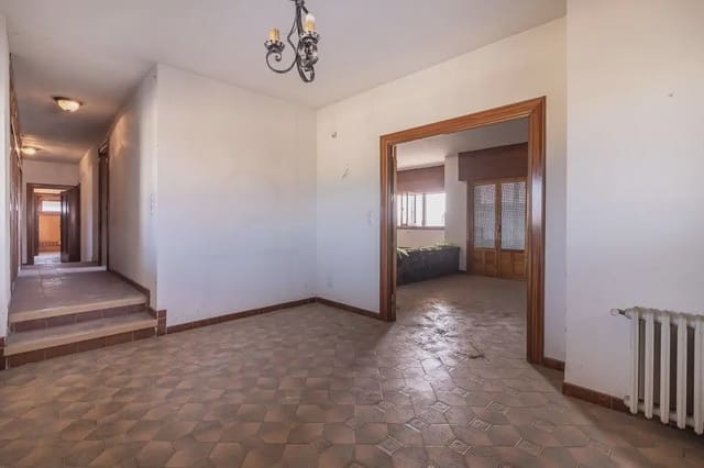 Finca/Herregård til salgs i Santa Fe med svømmebasseng garasje - € 695 000 (Ref: 9836869)