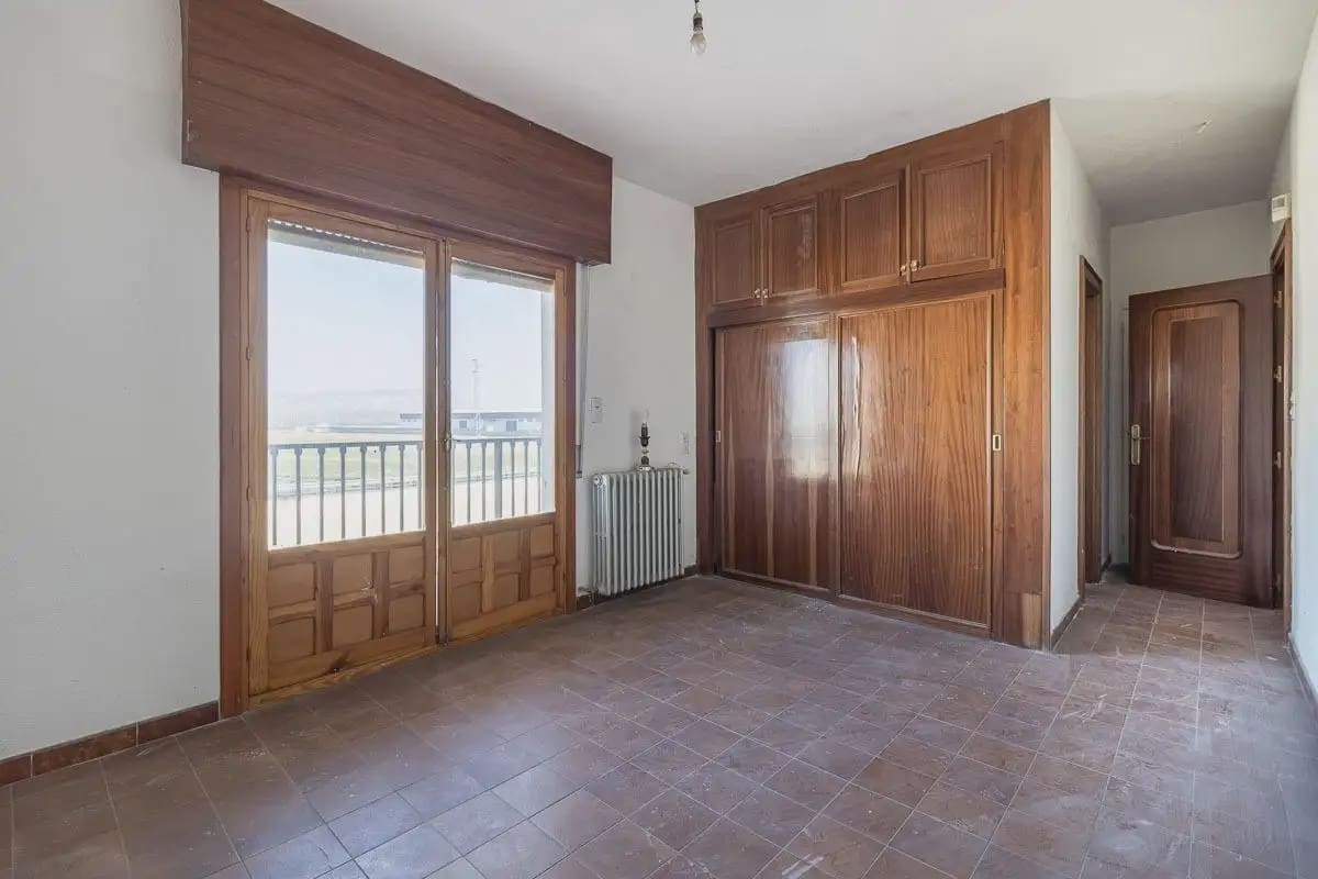 Finca/Herregård til salgs i Santa Fe med svømmebasseng garasje - € 695 000 (Ref: 9836869)