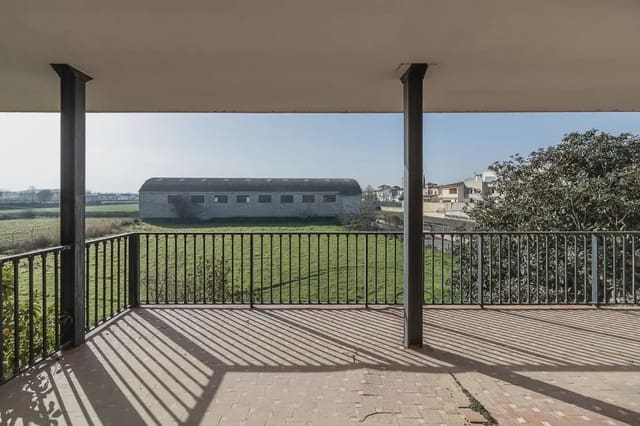 Finca/Herregård til salgs i Santa Fe med svømmebasseng garasje - € 695 000 (Ref: 9836869)