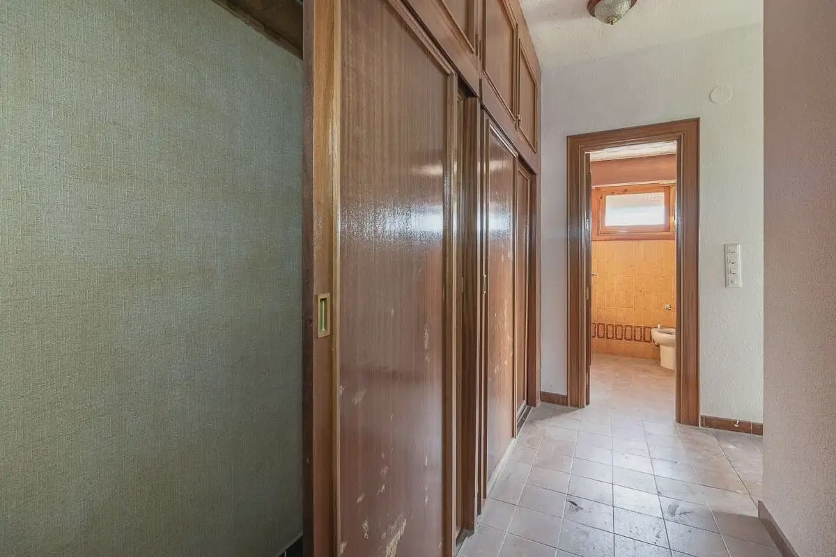 Finca/Herregård til salgs i Santa Fe med svømmebasseng garasje - € 695 000 (Ref: 9836869)