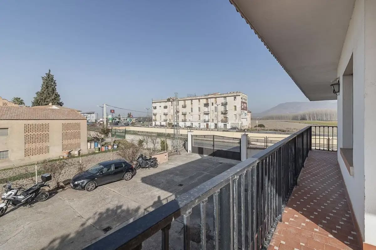 Finca/Herregård til salgs i Santa Fe med svømmebasseng garasje - € 695 000 (Ref: 9836869)