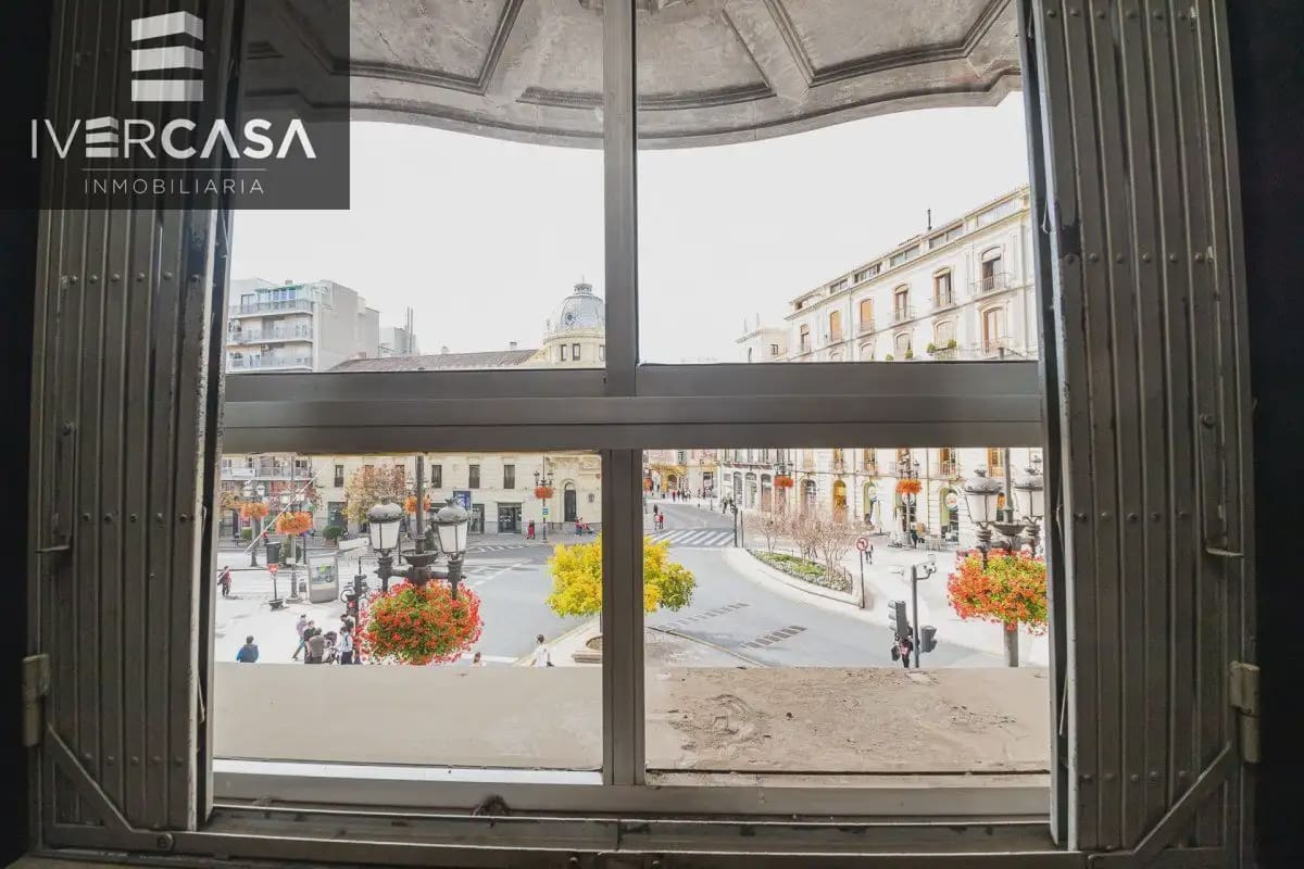 Kontor til leie i Granada by - € 1 000 (Ref: 9836870)