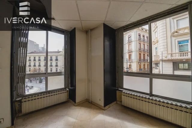 Kontor til leie i Centro - Sagrario, Granada by - € 1 000 (Ref: 9836870)
