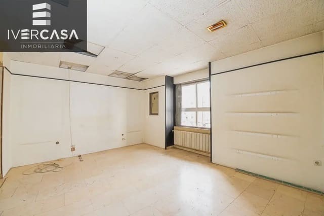 Kontor til leie i Centro - Sagrario, Granada by - € 1 000 (Ref: 9836870)