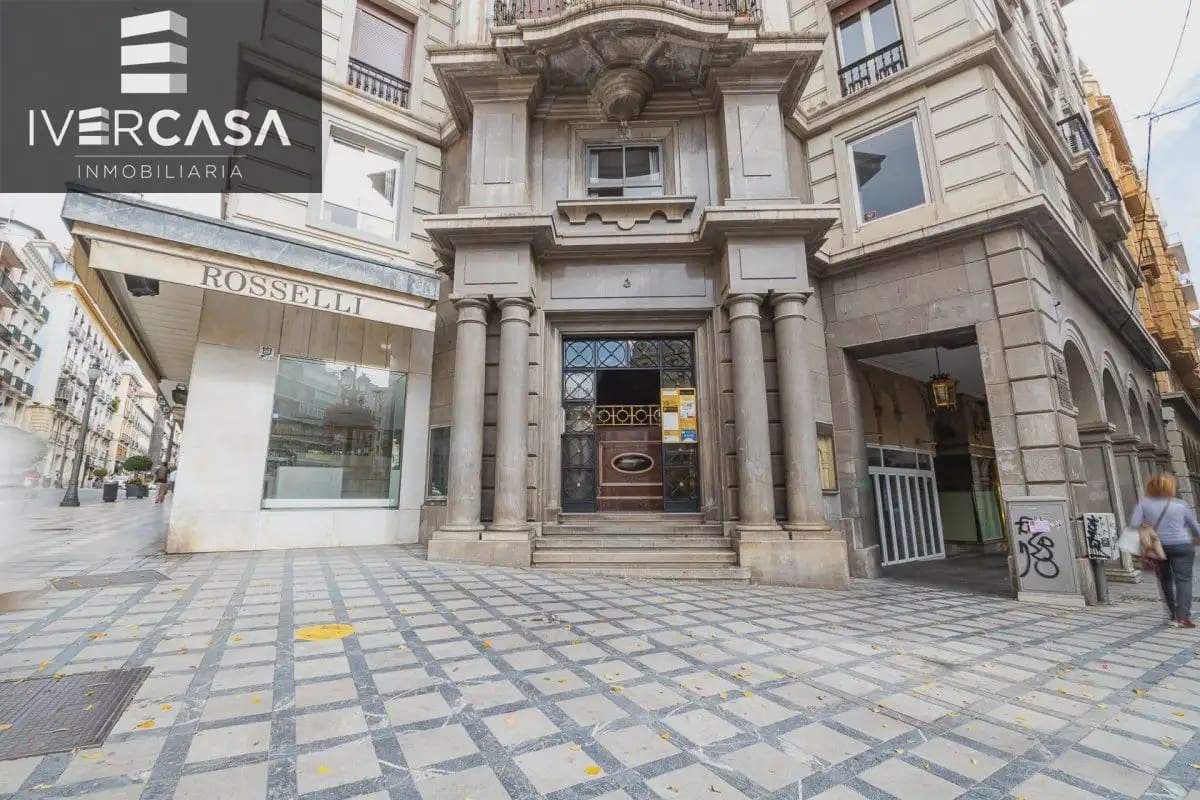 Kontor til leie i Granada by - € 1 000 (Ref: 9836870)