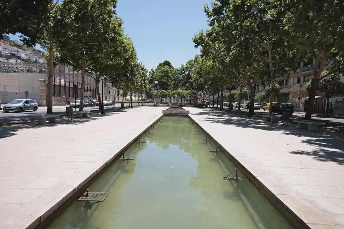 Local Comercial en Granada ciudad en venta - 59.900 € (Ref: 9836871)