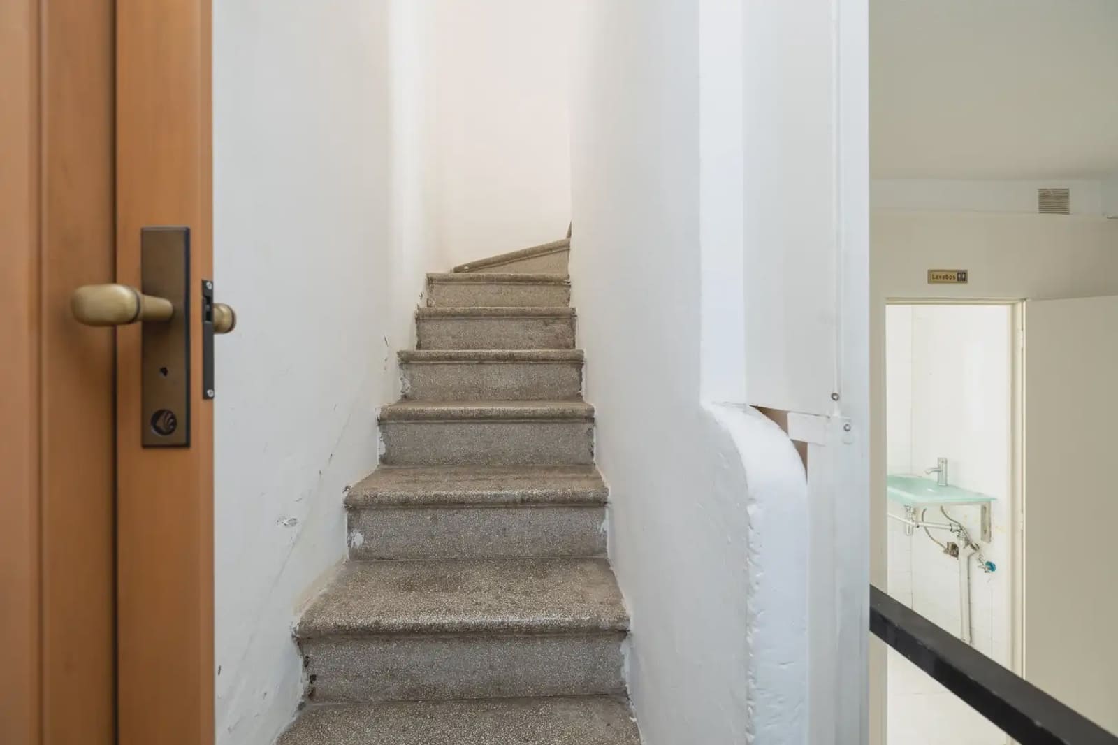 Local Comercial en Granada ciudad en venta - 59.900 € (Ref: 9836871)
