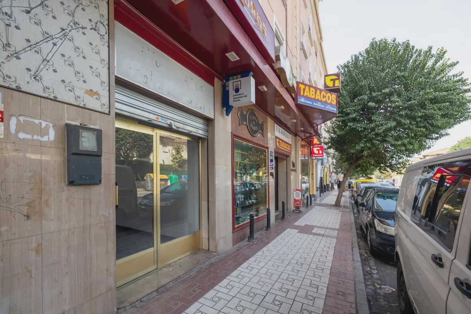 Local Comercial en Granada ciudad en venta - 59.900 € (Ref: 9836871)