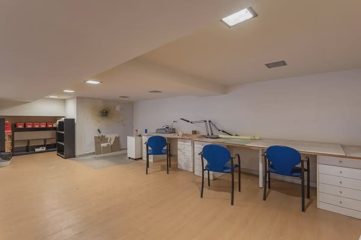 Local Comercial en Granada ciudad en venta - 495.000 € (Ref: 9836873)