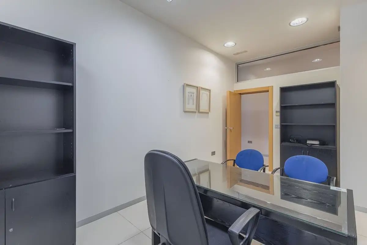 Local Comercial en Granada ciudad en venta - 495.000 € (Ref: 9836873)