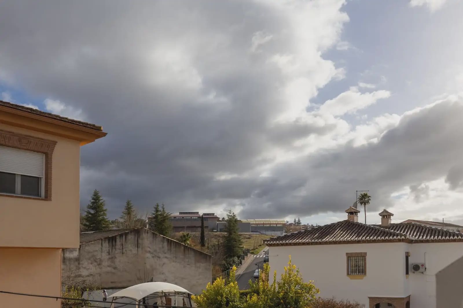 Semi-detached Villa for sale in La Zubia with pool garage - € 375,000 (Ref: 9836874)