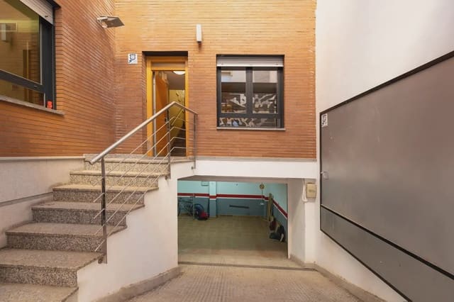 Omakotitalo myytävänä paikassa Cervantes, Granada kaupunki mukana 
autotalli - 895 000 € (Ref: 9836875)