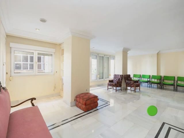 3 soveværelse Lejlighed til salg i Figares, Granada by med garage - € 380.000 (Ref: 9836876)