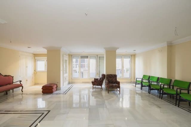 3 soveværelse Lejlighed til salg i Figares, Granada by med garage - € 380.000 (Ref: 9836876)