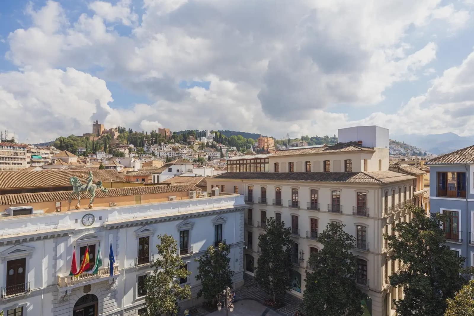 5 bedroom Flat for sale in Granada city - € 825,000 (Ref: 9836877)