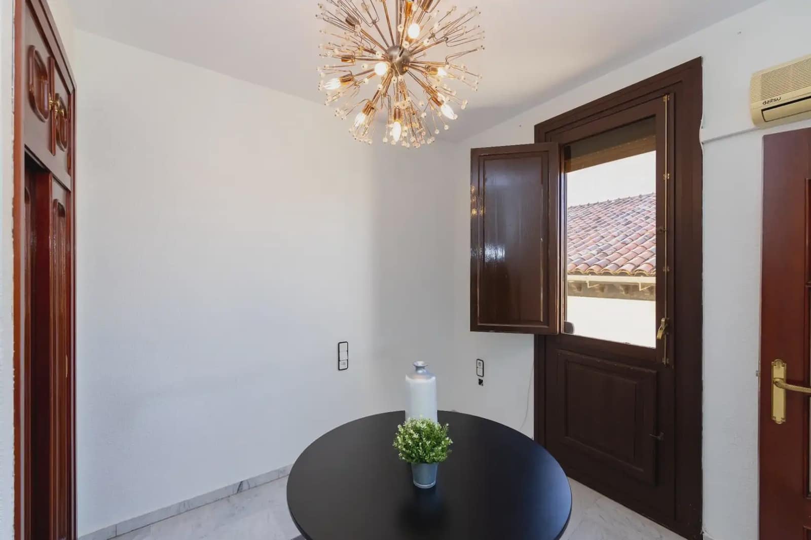 5 bedroom Flat for sale in Granada city - € 825,000 (Ref: 9836877)