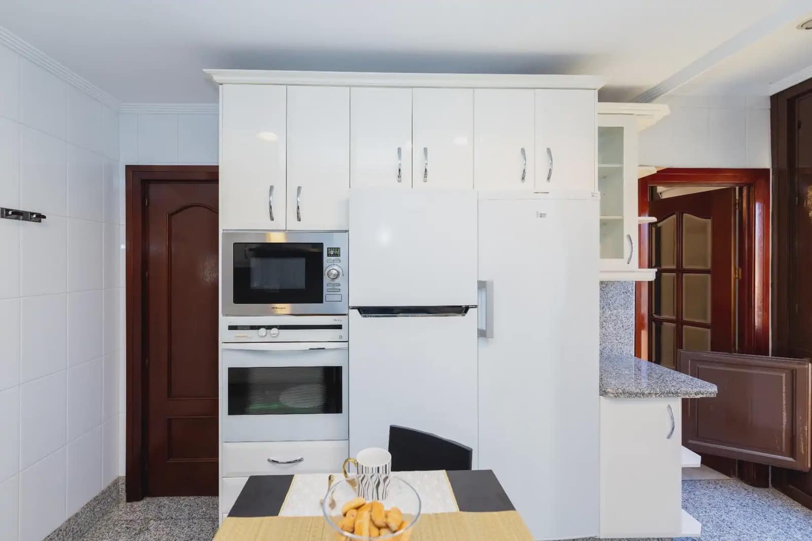 5 bedroom Flat for sale in Granada city - € 825,000 (Ref: 9836877)