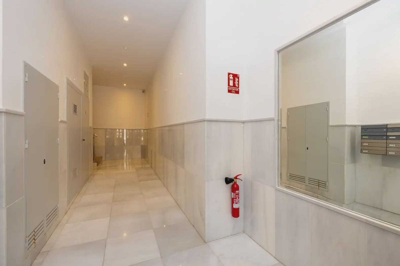 5 bedroom Flat for sale in Granada city - € 825,000 (Ref: 9836877)