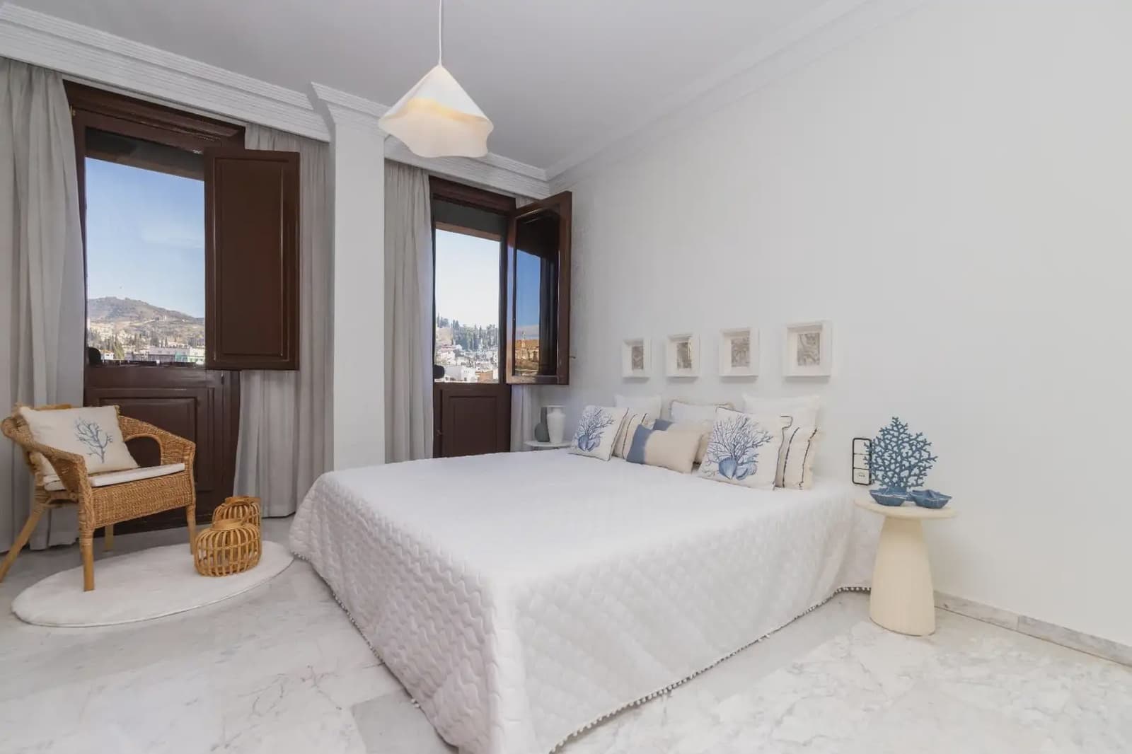 5 bedroom Flat for sale in Granada city - € 825,000 (Ref: 9836877)
