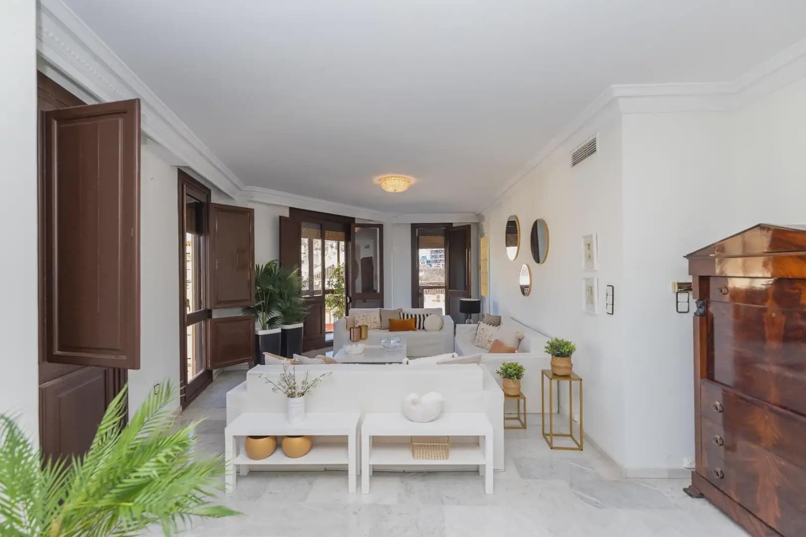 5 bedroom Flat for sale in Granada city - € 825,000 (Ref: 9836877)