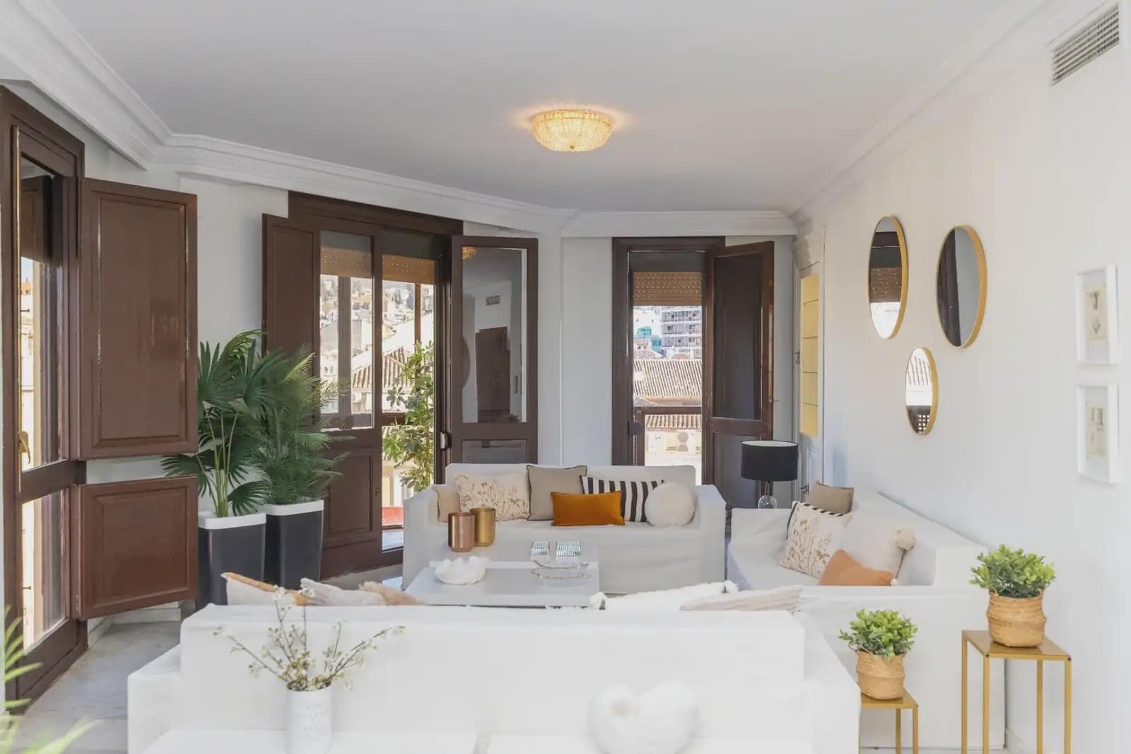 5 bedroom Flat for sale in Granada city - € 825,000 (Ref: 9836877)