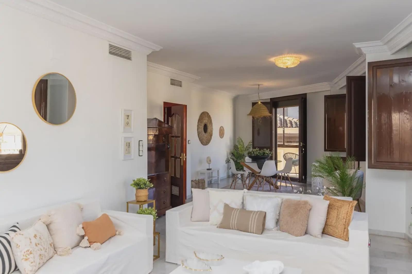 5 bedroom Flat for sale in Granada city - € 825,000 (Ref: 9836877)