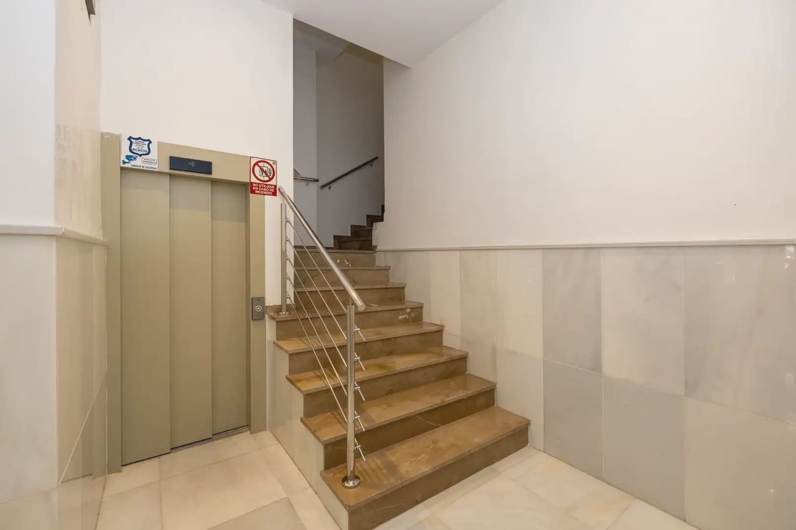 5 bedroom Flat for sale in Granada city - € 825,000 (Ref: 9836877)