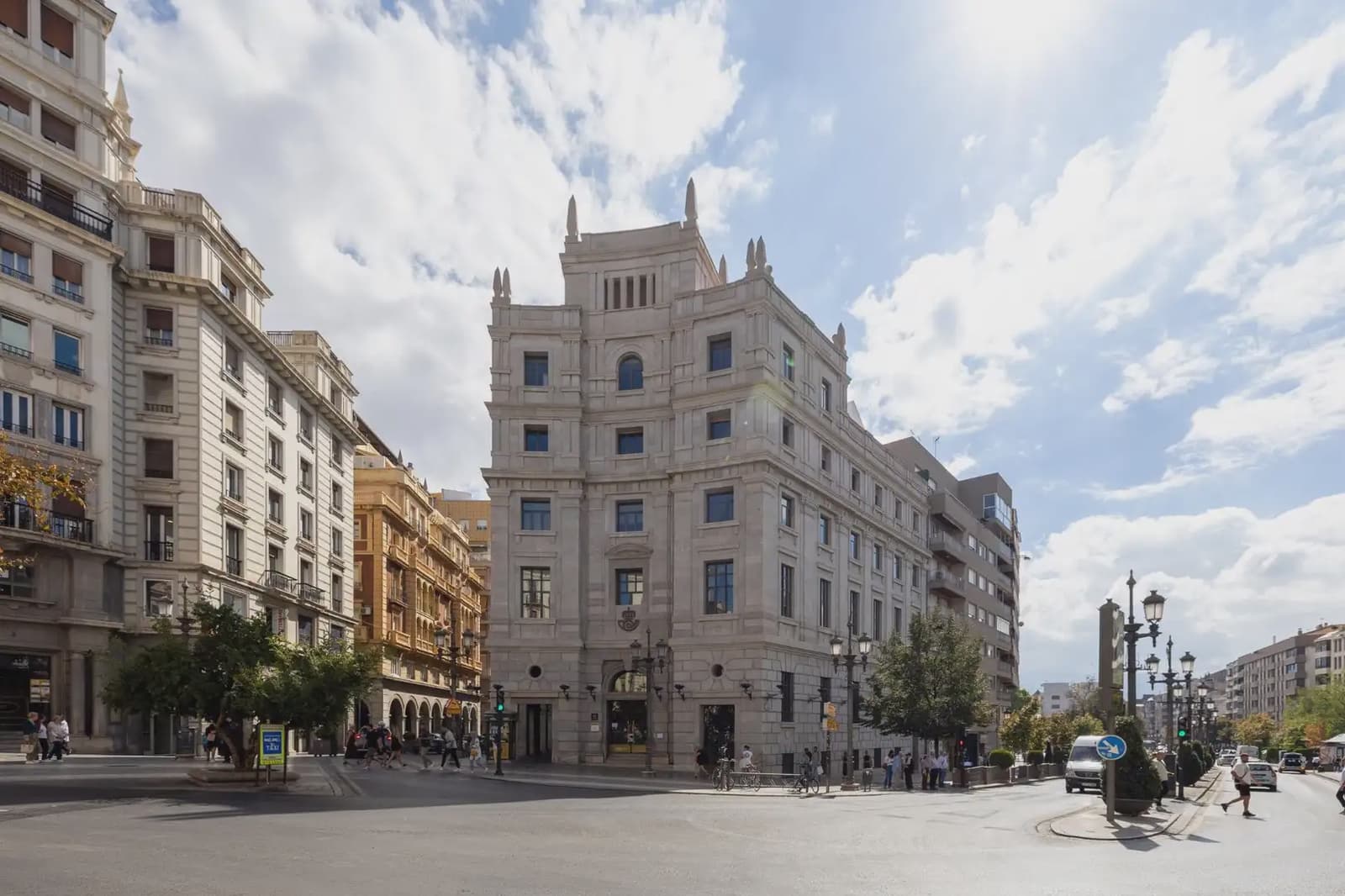 5 bedroom Flat for sale in Granada city - € 825,000 (Ref: 9836877)
