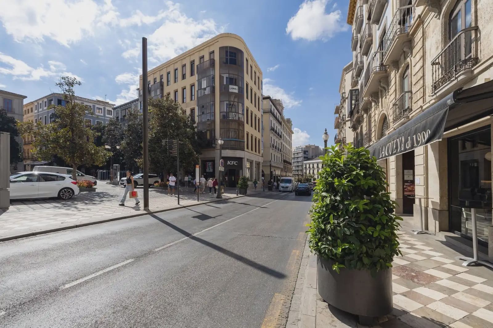 5 bedroom Flat for sale in Granada city - € 825,000 (Ref: 9836877)
