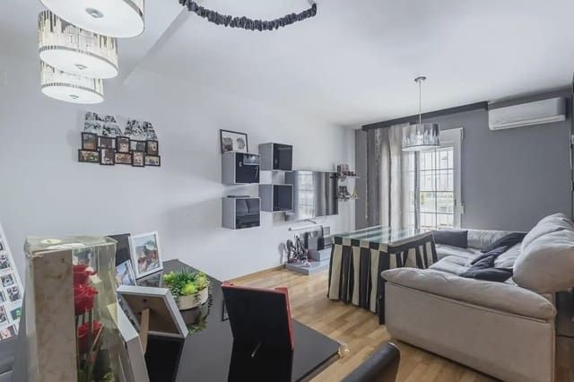Moradia em Banda para venda em Belicena, Vegas del Genil com garagem - 234 900 € (Ref: 9836878)
