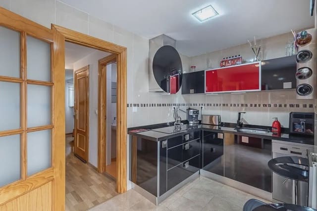 Moradia em Banda para venda em Belicena, Vegas del Genil com garagem - 234 900 € (Ref: 9836878)