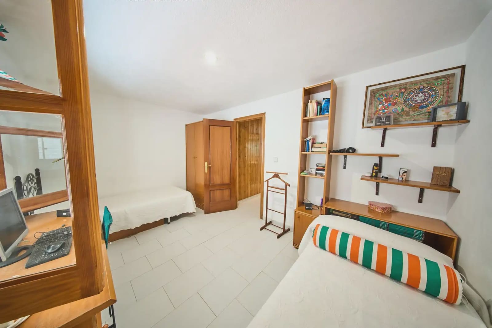 4 chambre Villa/Maison à vendre à Otura avec piscine - 345 000 € (Ref: 9836879)