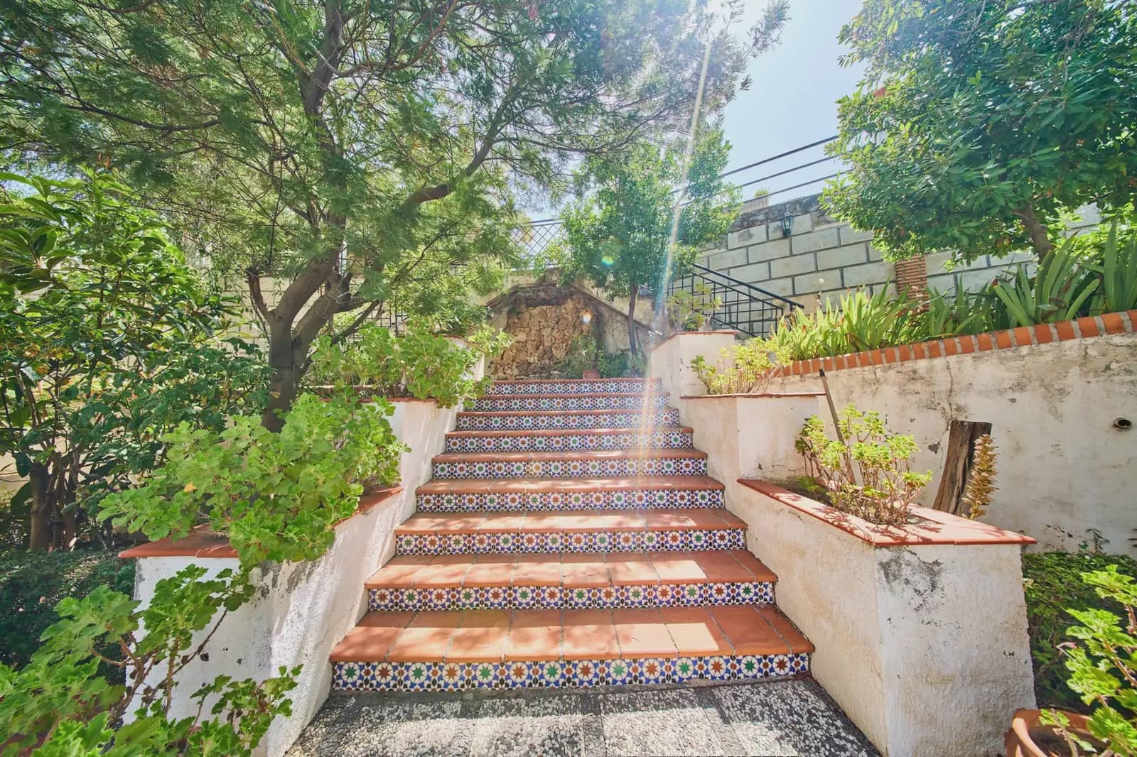 4 chambre Villa/Maison à vendre à Otura avec piscine - 345 000 € (Ref: 9836879)